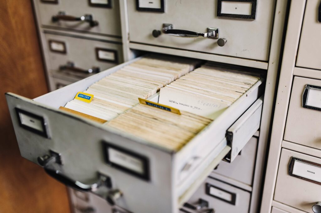 Close-up of a filing cabinet with files in it. Representing the study technique priming.